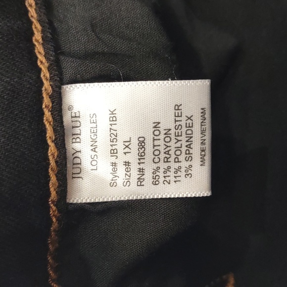 Judy Blue Los Angeles High Rise Mid Thigh, Size 1XL - Picture 13 of 17